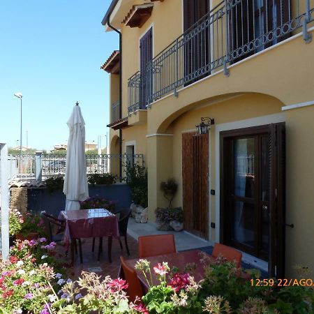 Sogno Di Mare Bed & Breakfast Pula Exterior photo