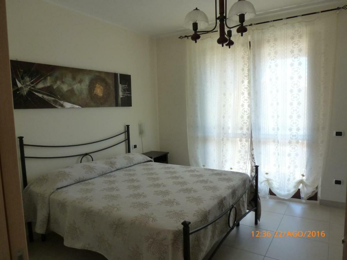Sogno Di Mare Bed & Breakfast Pula Exterior photo